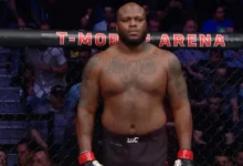 Derrick lewis inside Octagon